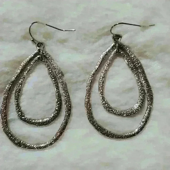 Jewelry - Silver Teardrop Earrings
